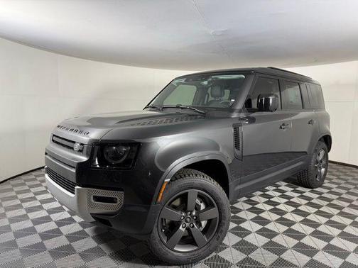 2025 Land Rover Defender 110 P300