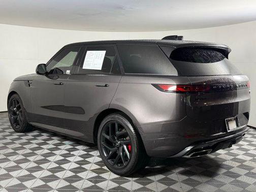 2023 Land Rover Range Rover Sport SE