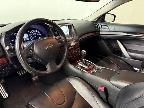 2015 INFINITI Q60 S