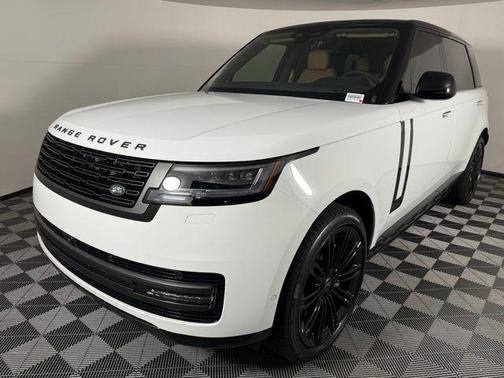2025 Land Rover Range Rover P530 SE 7 Seat