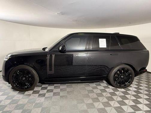 2023 Land Rover Range Rover P530 SE