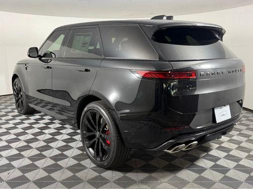 2025 Land Rover Range Rover Sport SE