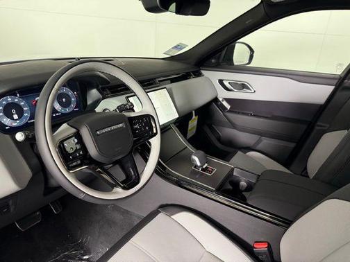 2026 Land Rover Range Rover Velar P250 SE R-Dynamic