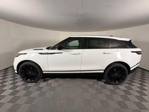 2026 Land Rover Range Rover Velar P250 SE R-Dynamic