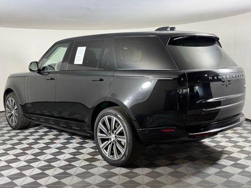 2023 Land Rover Range Rover P400 SE