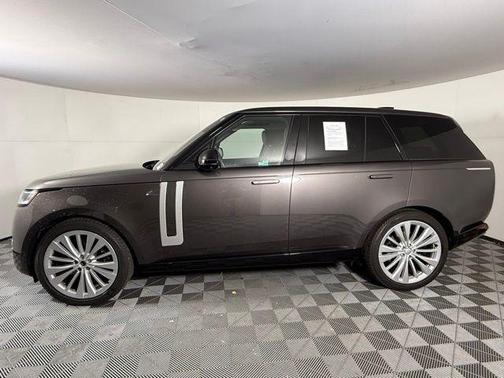 2023 Land Rover Range Rover First Edition