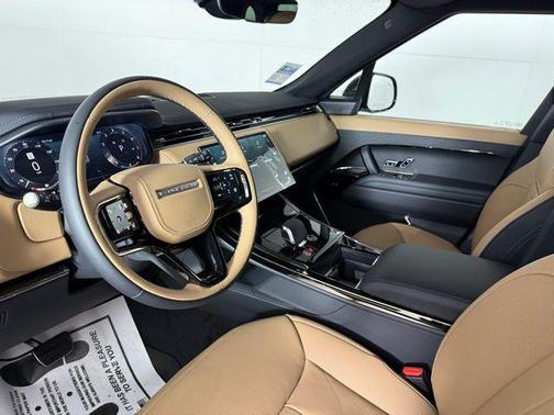 2025 Land Rover Range Rover Sport SE