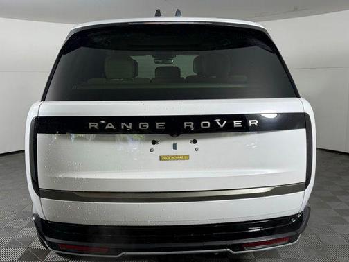 2024 Land Rover Range Rover P530 SE
