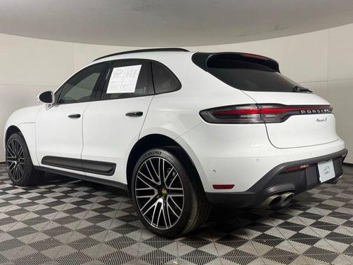 2022 Porsche Macan S