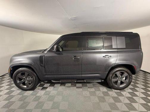 2025 Land Rover Defender 110 P300