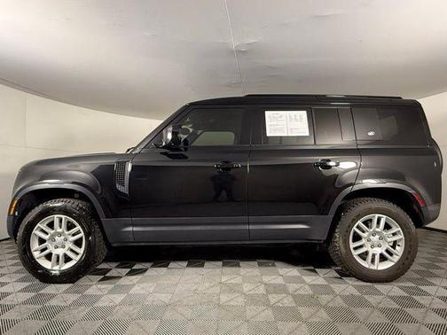 2024 Land Rover Defender 110 P300