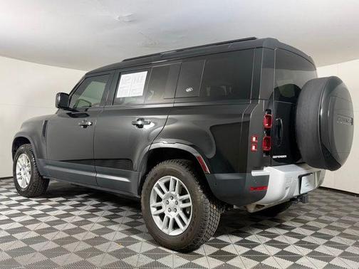 2024 Land Rover Defender 110 P300