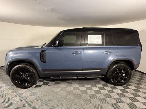 2025 Land Rover Defender 110 P300