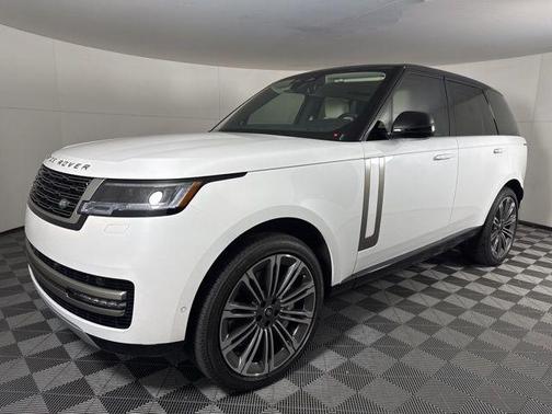 2025 Land Rover Range Rover P530 SE