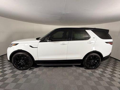 2025 Land Rover Discovery P360 Dynamic SE