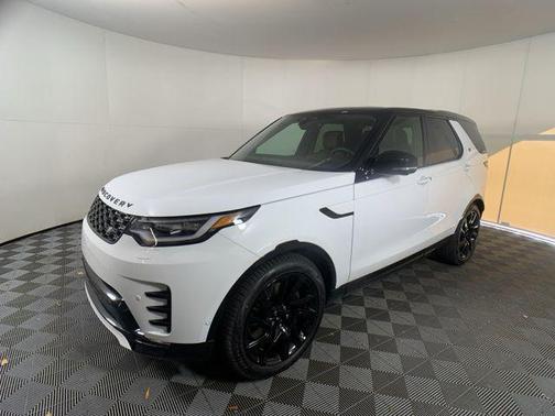 2025 Land Rover Discovery P360 Dynamic SE