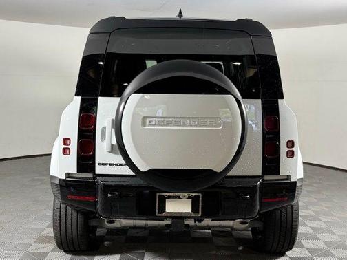 2025 Land Rover Defender 110 P400 X-Dynamic SE
