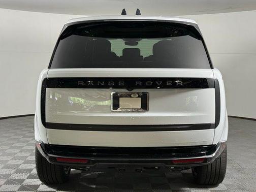 2025 Land Rover Range Rover P530 SE 7 Seat