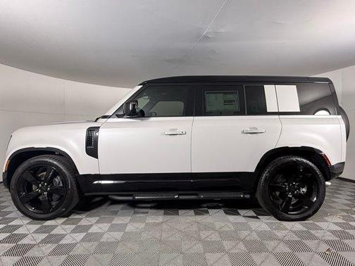 2026 Land Rover Defender X-Dynamic SE