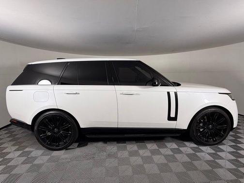 2023 Land Rover Range Rover P530 SE