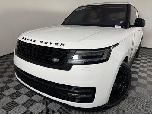 2023 Land Rover Range Rover P530 SE