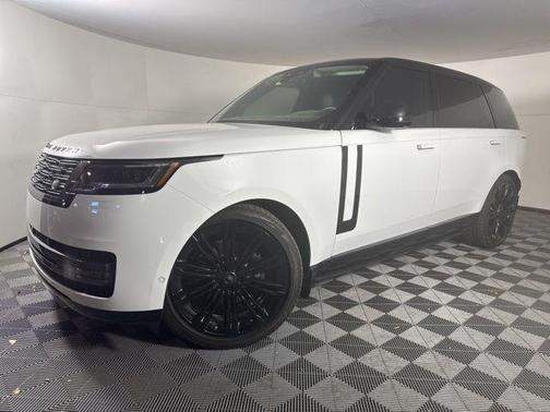 2024 Land Rover Range Rover P400 SE