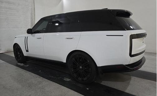 2024 Land Rover Range Rover SE
