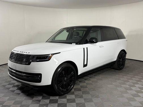 2025 Land Rover Range Rover P400 SE 7 Seat
