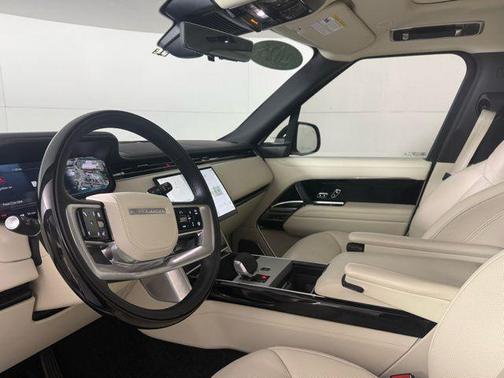 2025 Land Rover Range Rover P530 Autobiography