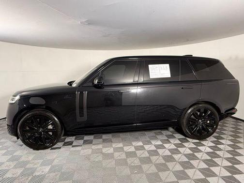 2023 Land Rover Range Rover P530 SE