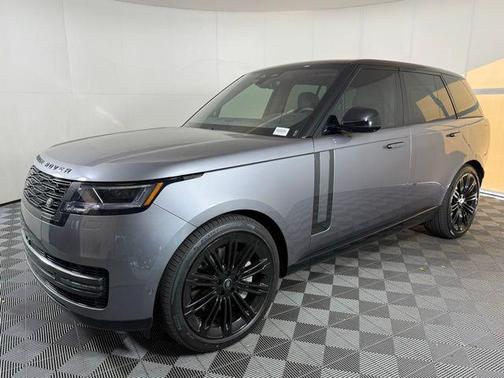 2025 Land Rover Range Rover P530 SE
