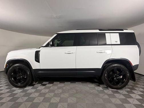 2024 Land Rover Defender 110 P300