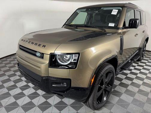 2025 Land Rover Defender 110 P400 X-Dynamic SE