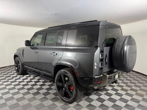 2025 Land Rover Defender 110 P400 X