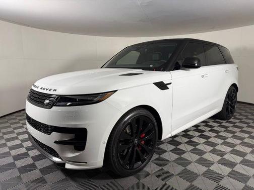 2025 Land Rover Range Rover Sport SE
