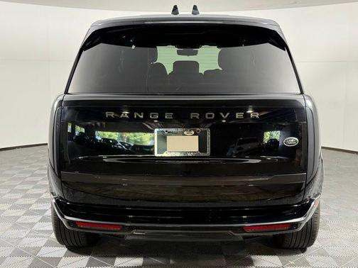 2023 Land Rover Range Rover P530 SE