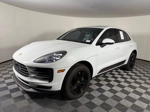 2021 Porsche Macan Base
