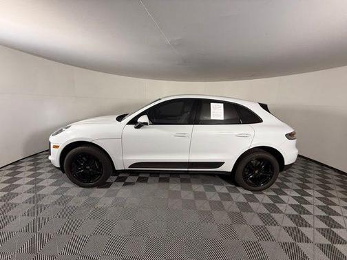 2021 Porsche Macan Base