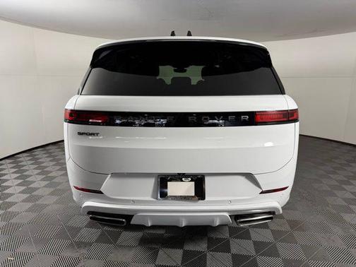 2025 Land Rover Range Rover Sport SE