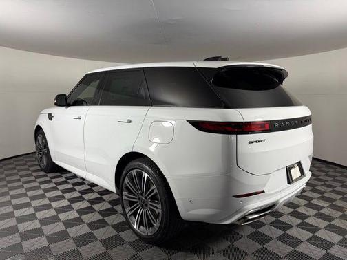 2025 Land Rover Range Rover Sport SE