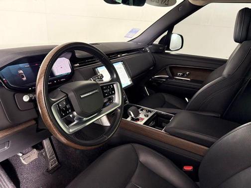 2023 Land Rover Range Rover P400 SE