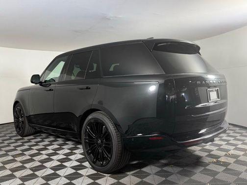 2024 Land Rover Range Rover SE