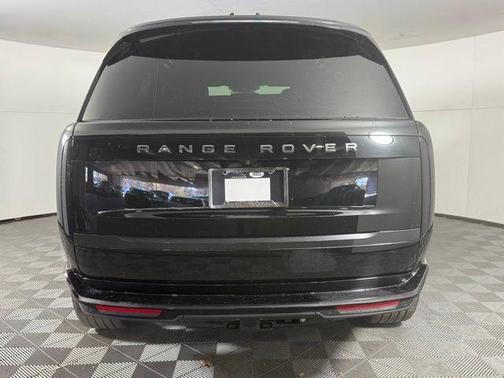 2024 Land Rover Range Rover SE