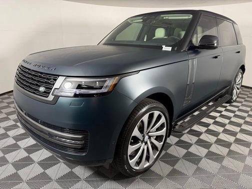 2025 Land Rover Range Rover P530 SE 7 Seat
