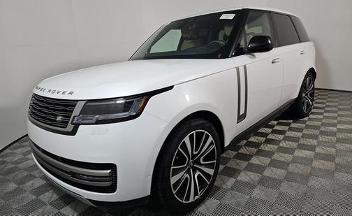 Ostuni Pearl White Premium Metallic 2025 Land Rover Range Rover P550e Autobiography