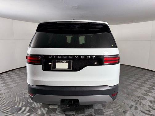 2025 Land Rover Discovery P300 S