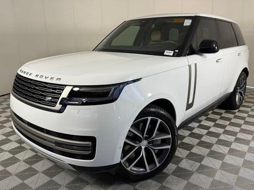 2025 Land Rover Range Rover P550e SE