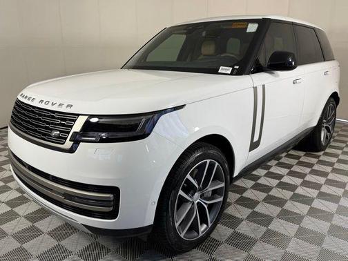 2025 Land Rover Range Rover P550e SE