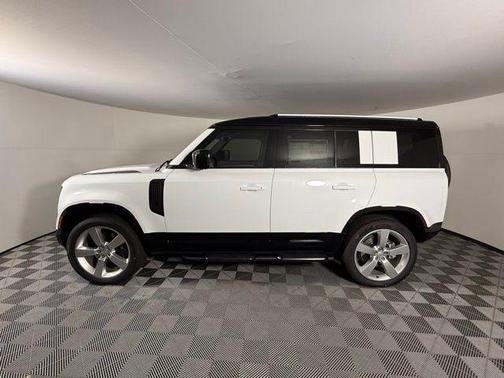 2025 Land Rover Defender 110 P400 X-Dynamic SE