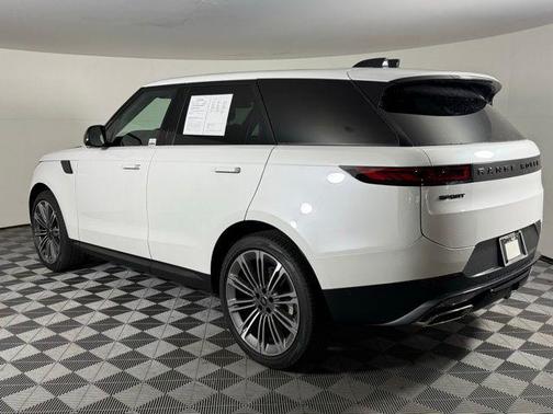 2024 Land Rover Range Rover Sport SE